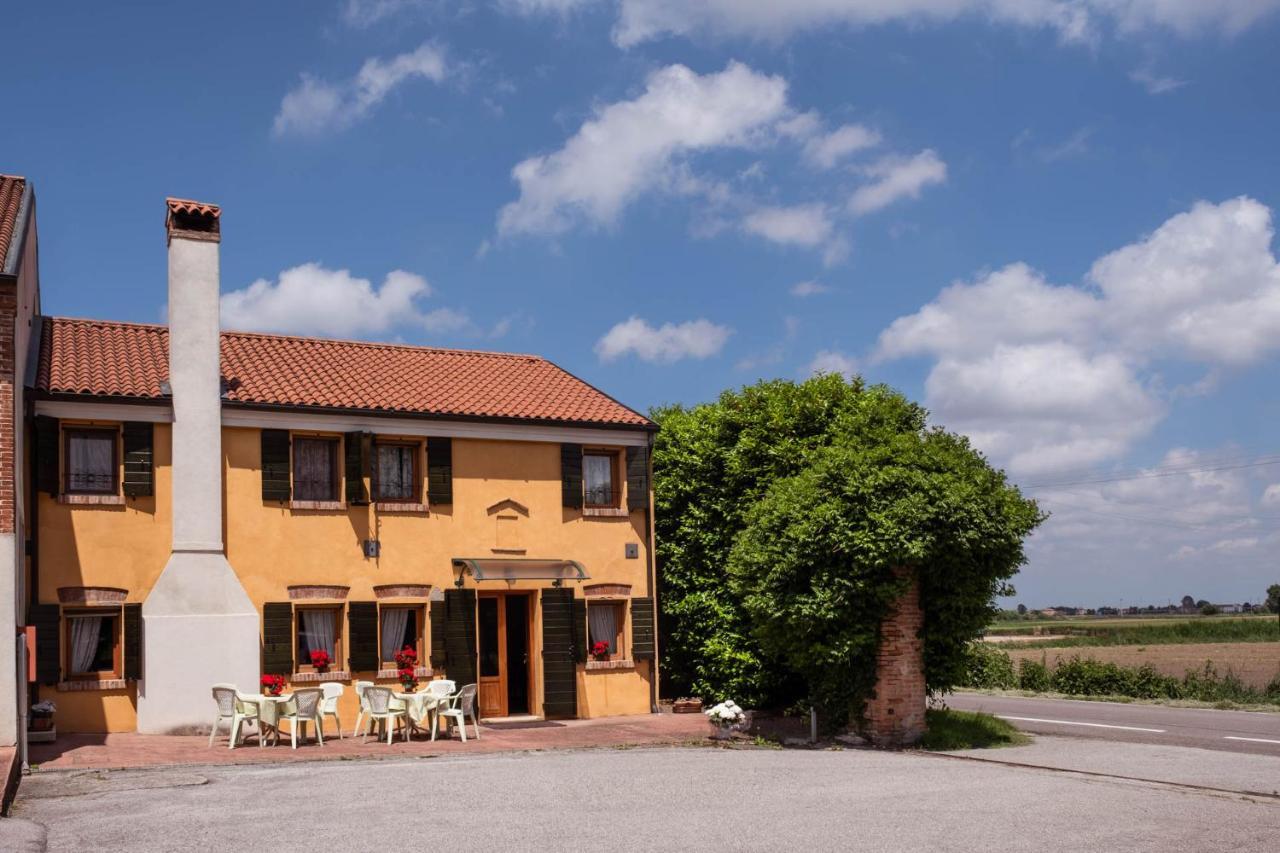 Agriturismo Le 4 Rose Vescovana Exterior photo